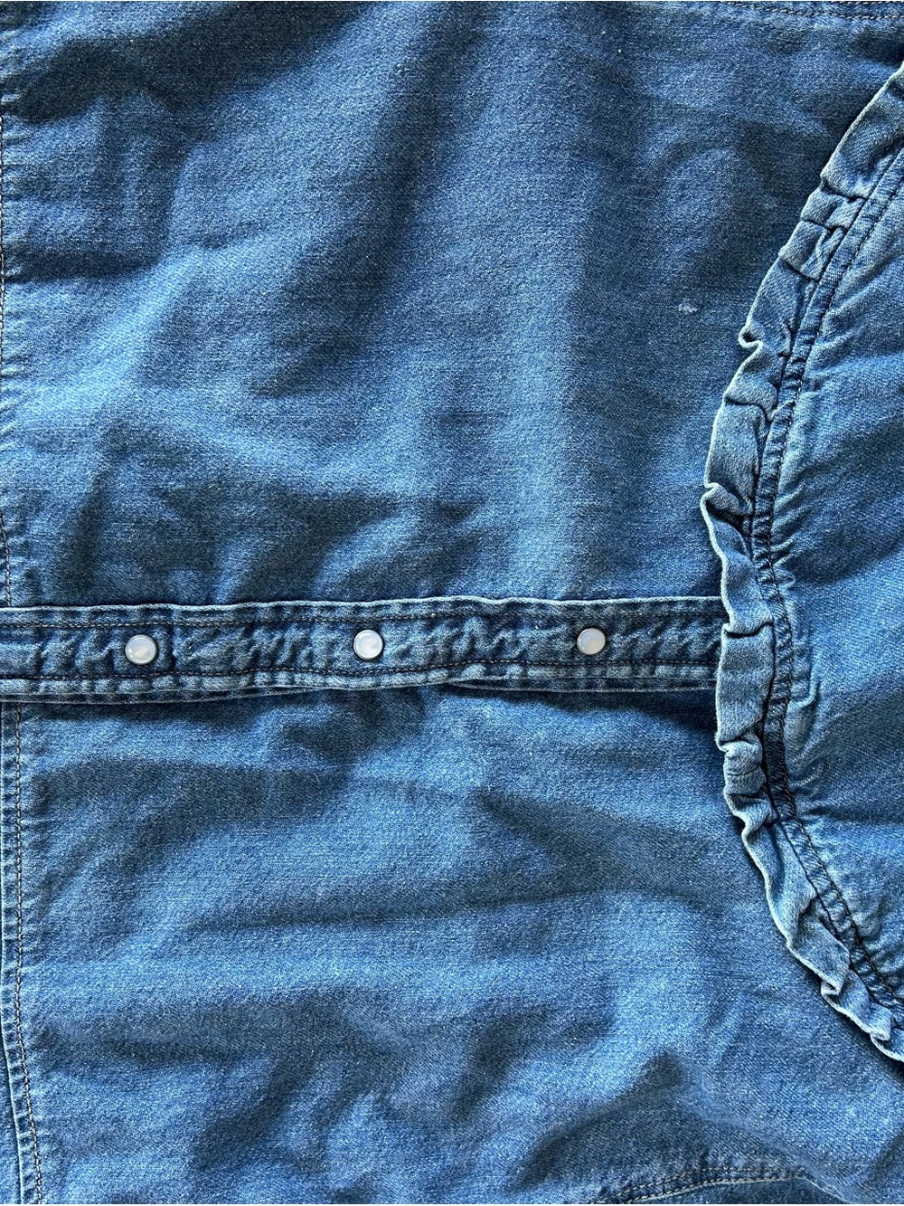 NWT Ganni x Levi’s Ruffled Collar Denim Pullover Shirt - Picture 2 of 8